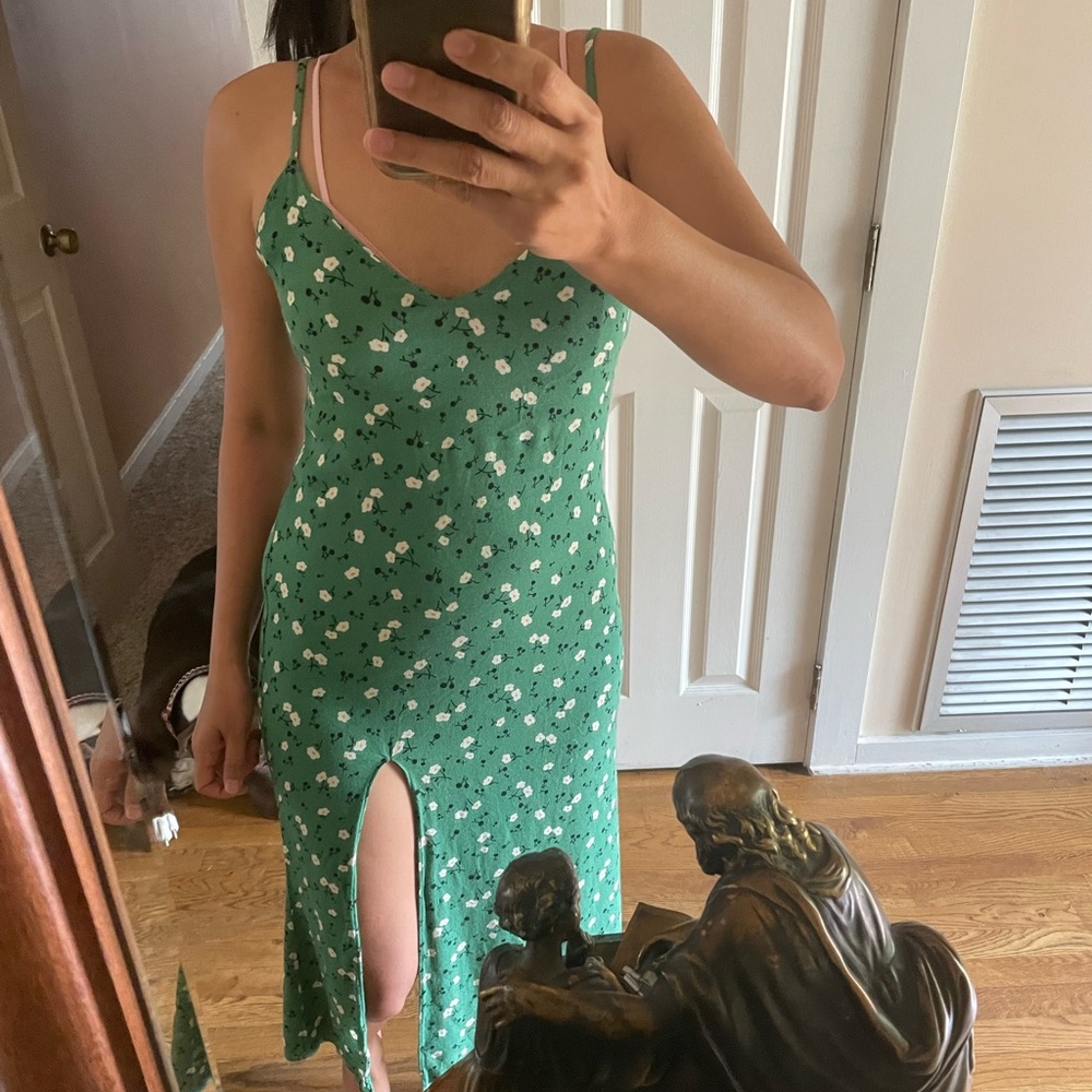 ❌Sold❌Reformation green floral midi slip dress size 6 - Picture 10 of 17
